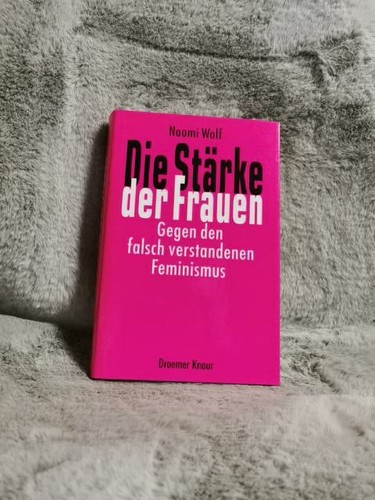 Die stärke der frauen gegen - die,